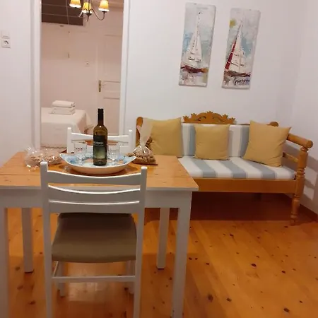 Drougas' Sea House
